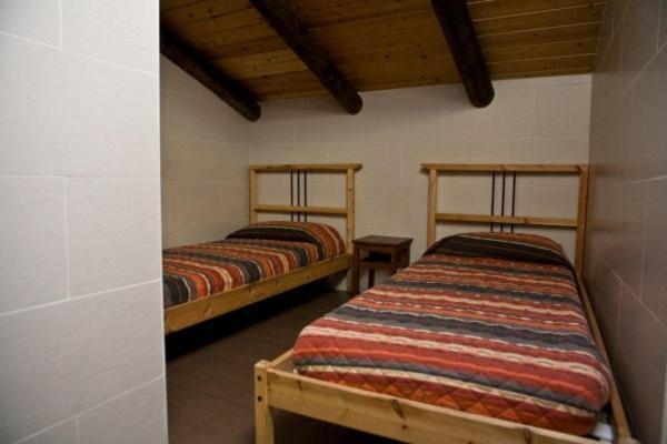 Be Zaragoza Hostel Room photo