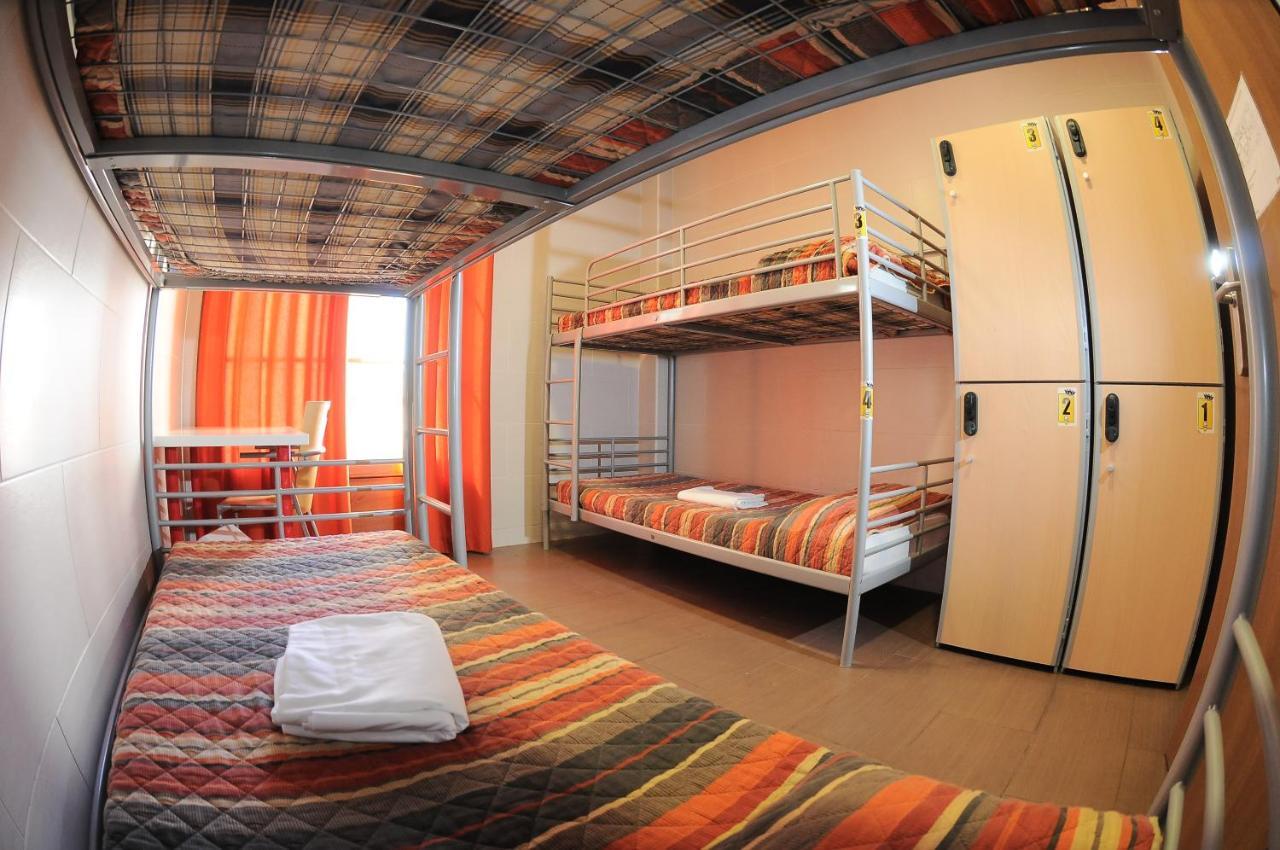 Be Zaragoza Hostel Room photo Hostel room in Prague